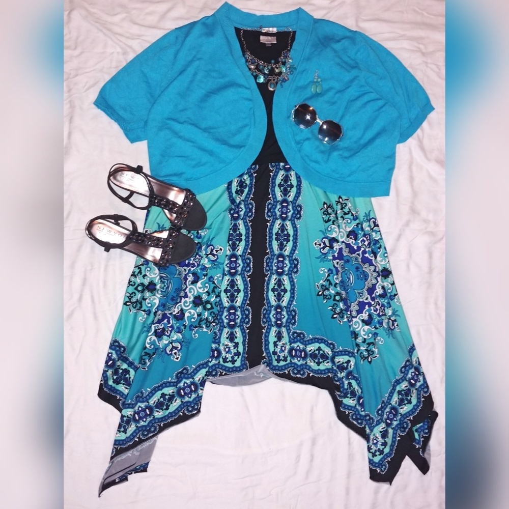 💙👗 Sharkbite hem tank dress with shrug